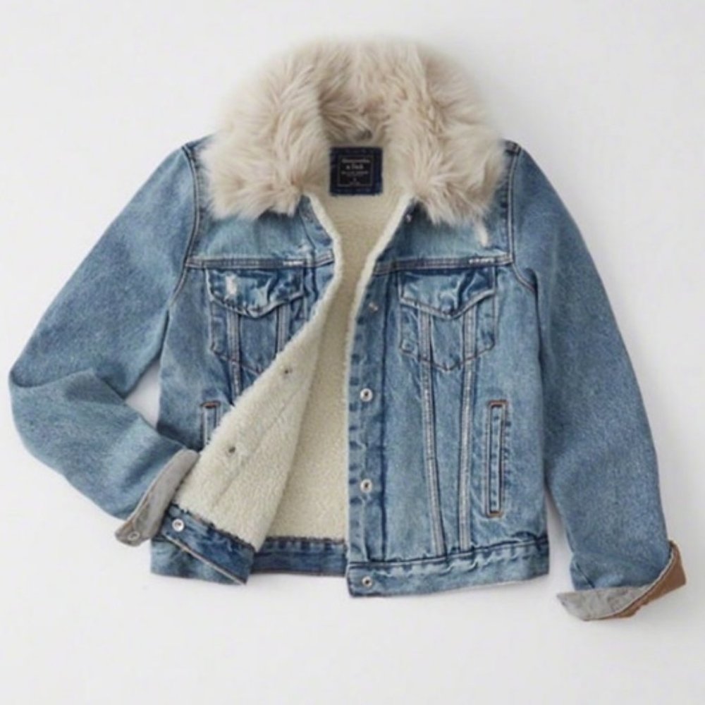 NEW Abercrombie & Fitch denim jacket with faux sherpa lining and faux fur M
